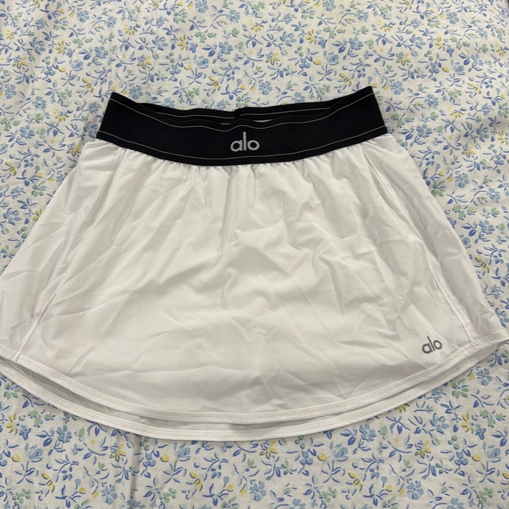Alo skirt